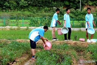 媒体人：火箭点球大战最终险胜 顶住了KD&波尔两个超大尺寸锋线